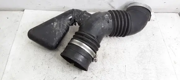 Subaru Legacy Air intake hose/pipe B028