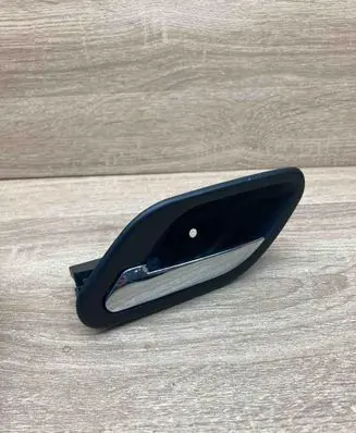 BMW 5 E39 Front door interior handle 7032925