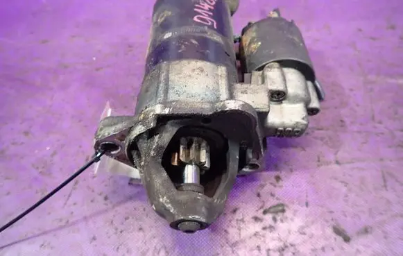 Volkswagen PASSAT B5 Starter motor 058911023B
