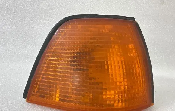 BMW 3 E36 Front indicator light 183271B