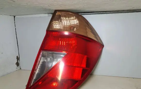 Honda FR-V Rear/tail lights