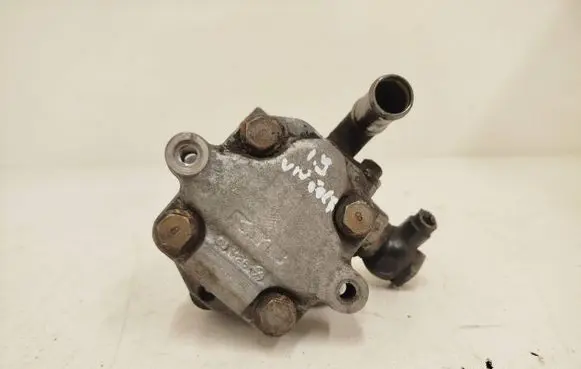 Volkswagen Golf IV Power steering pump 7001