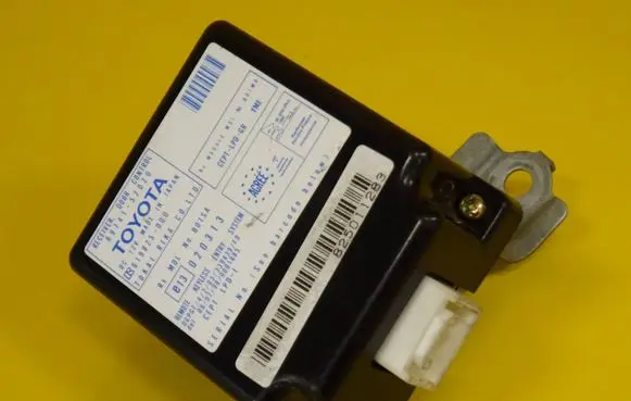 Toyota Yaris Door control unit/module 8974152020 89741-52020