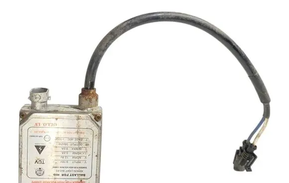BMW 5 E39 Headlight ballast module Xenon 10R029583