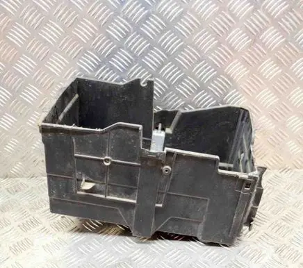 Battery box tray
