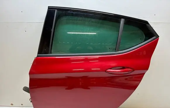 Opel Astra K Rear door 