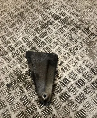 Mercedes-Benz C W203 Engine mounting bracket 6112230804 A6112230804