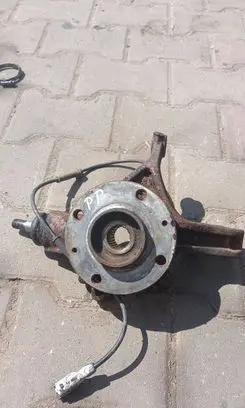 Citroen C4 Grand Picasso Front wheel hub