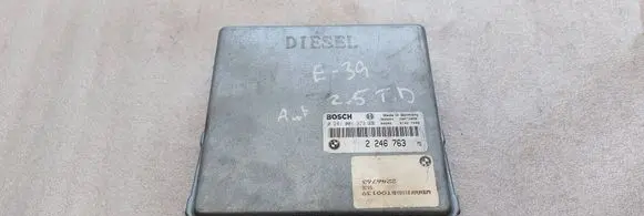 BMW 5 E39 Engine control unit/module 2246763 0281001373