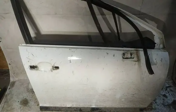 Citroen C4 I Front door baltos