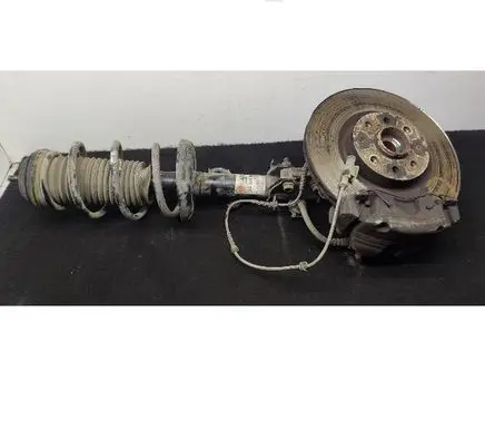Opel Corsa E Front wheel hub spindle knuckle 