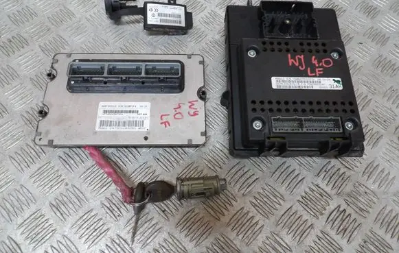 Jeep Grand Cherokee (WJ) Engine control unit/module ECU P56044567AH T91EH134305BC1