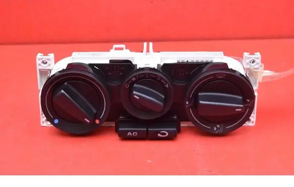 Volkswagen PASSAT B5 Climate control unit 1J0820045G
