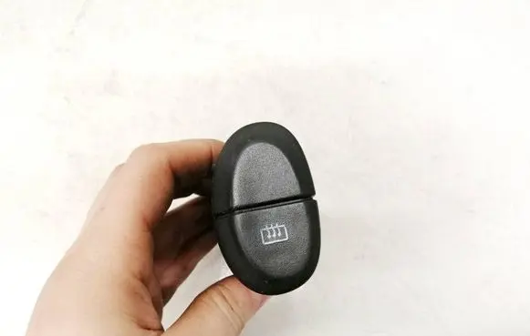 Renault Megane I Windscreen/window heater switch 429990B