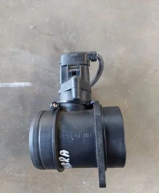 Seat Alhambra (Mk1) Mass air flow meter 06A906461G 0280218060