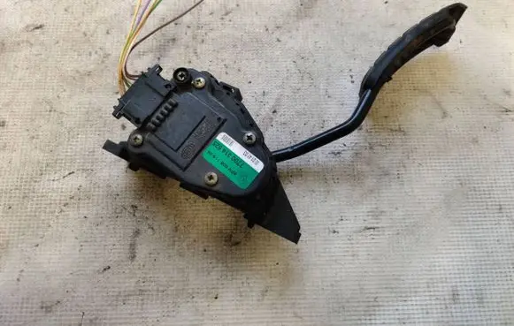 Renault Master II Accelerator throttle pedal 7700314525 6PV00811904