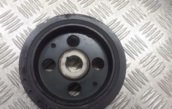 Toyota Auris 150 Alternator pulley 