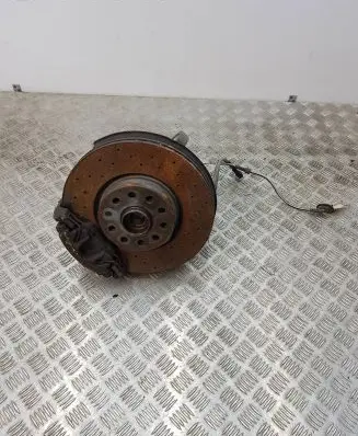 Volkswagen PASSAT B7 Front wheel hub