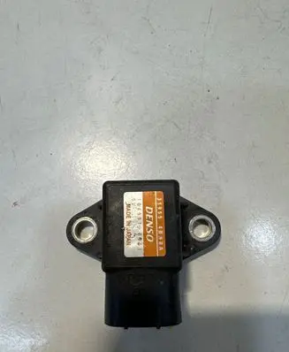 Renault Koleos II Airbag deployment crash/impact sensor 319554BA0A 1049910951