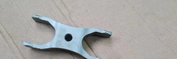 Audi Q5 SQ5 Fuel Injector clamp holder 04L216A
