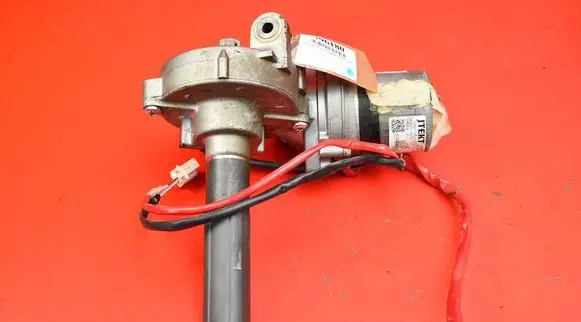 Toyota Avensis Verso Power steering pump 45250-05690