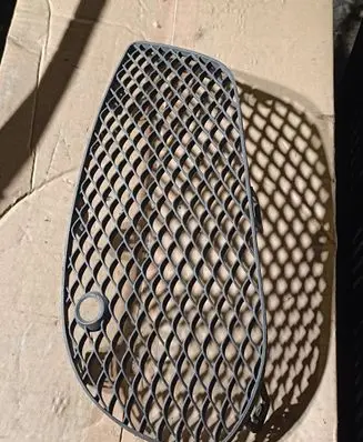 Mercedes-Benz C W205 Fender grill A2058852623