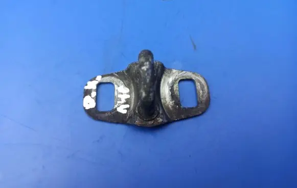 Mercedes-Benz S W140 Front door lock loop/hook striker 1298800060