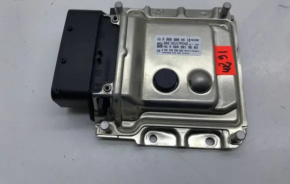 Mercedes-Benz E W213 Adblue control unit A0009004410 0281033298 A0009019603