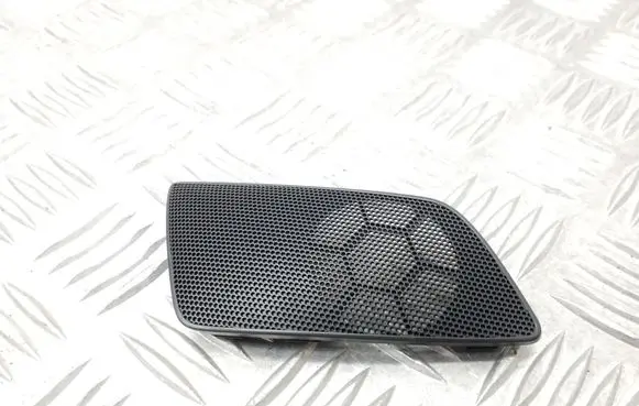 Skoda Octavia Mk2 (1Z) Front door speaker cover trim 1Z0868160