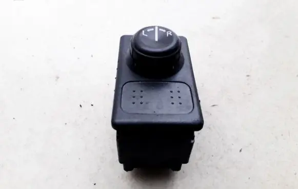 Nissan Almera Tino Wing mirror switch