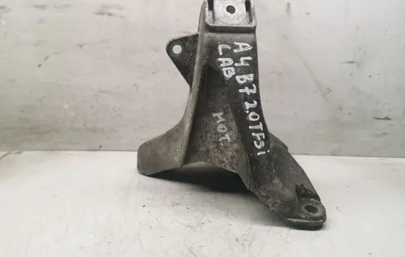 Audi A4 S4 B7 8E 8H Engine mounting bracket 8E0199308AH