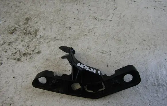 BMW X1 U11 Front bumper mounting bracket 9883589