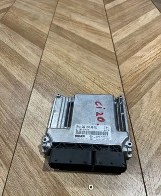 Mercedes-Benz C W203 Engine control unit/module A6461504091 1039S11605 0281012451