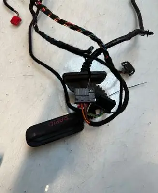 Skoda Rapid (NH) Front door wiring loom/harness boot 5JH971120AN