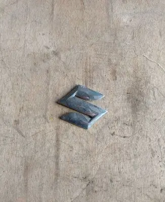 Suzuki SX4 Manufacturers badge/model letters 7781163J0
