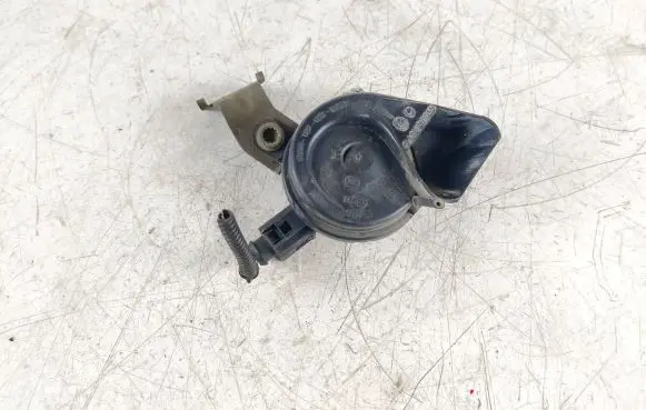 Volkswagen Caddy Horn signal 703881165 024148 9179