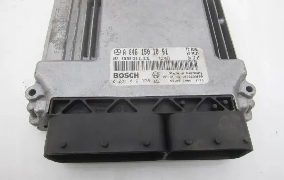 Mercedes-Benz Vito Viano W639 Engine control unit/module 0281012358 A6461501091