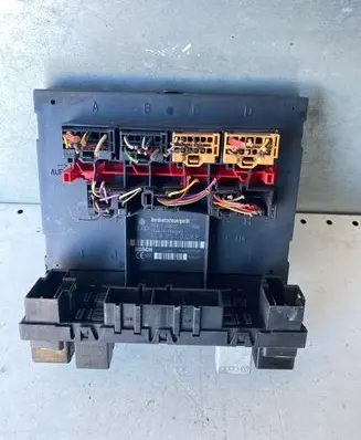 Volkswagen Touran I Comfort/convenience module 3C8937049E F005V00745