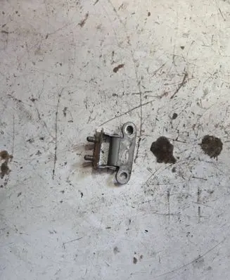 Toyota Corolla Verso AR10 Tailgate/trunk/boot hinge 
