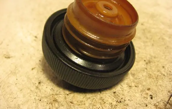 Nissan Terrano Fuel tank filler cap 