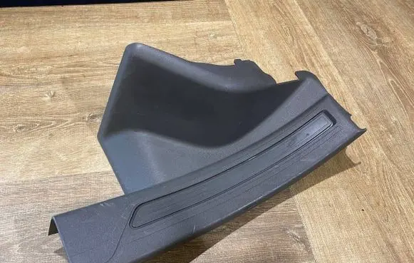 Jaguar XE Rear sill trim cover GX73-13245-AJ GX7313245AJ GX73-13245