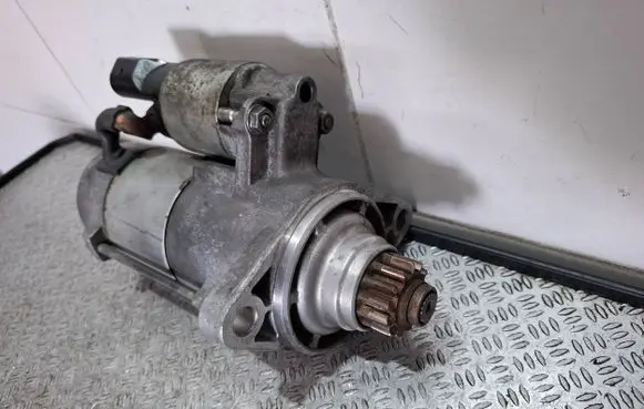 Skoda Octavia Mk3 (5E) Starter motor 02E911024J