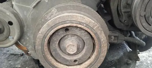 Toyota Corolla Verso E121 Crankshaft pulley