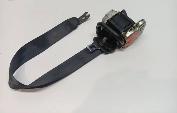 Skoda Octavia Mk3 (5E) Front seatbelt 5E0857701 0719250