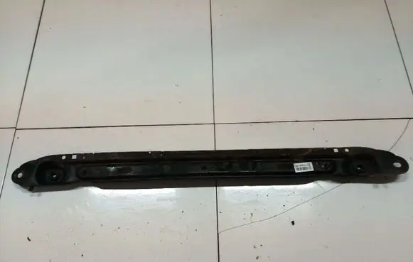 Citroen C4 I Radiator mount bracket