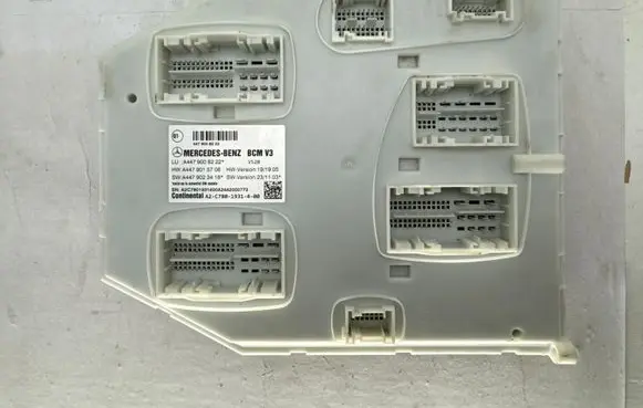 Mercedes-Benz Vito Viano W447 Central body control module A4479008222 A4479023416 A4479015706