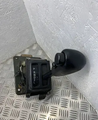 Suzuki Grand Vitara I Gear shifter/selector 020125