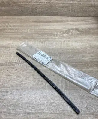 Hyundai Coupe Rear wiper blade 983611G000