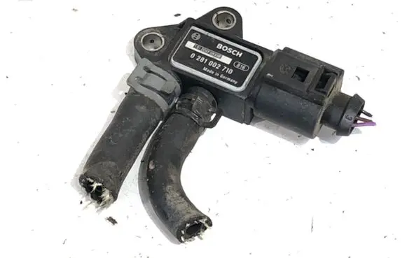 Skoda Octavia Mk2 (1Z) Fuel pressure sensor 0281002710