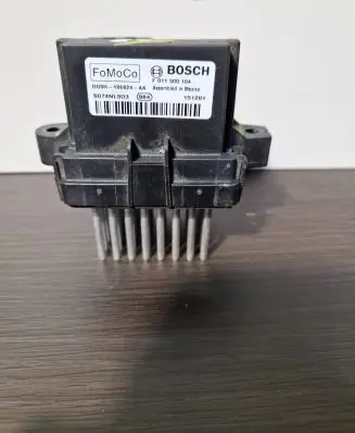 Ford Fusion II Heater blower fan relay DG9H19E624AA S074NL9D3 F011500104